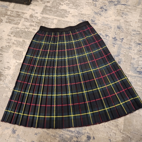 NWT Romeo & Juliet Couture Pull On Twill Pleat Tartan Plaid Skirt Holiday Large - Picture 6 of 16